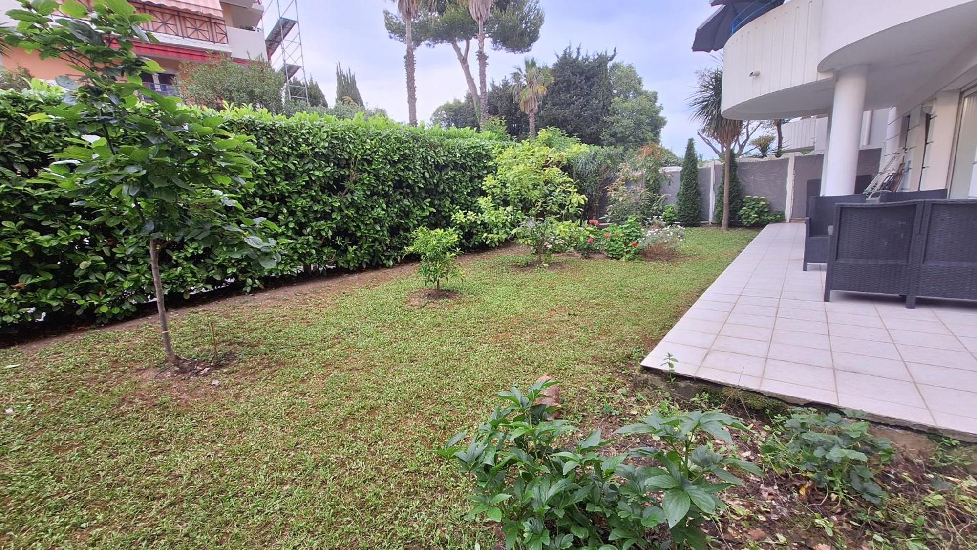 Charmant Appartement Residentiel Avec Terrasse, Jardin Privatif Et Piscine A Cannes Buitenkant foto